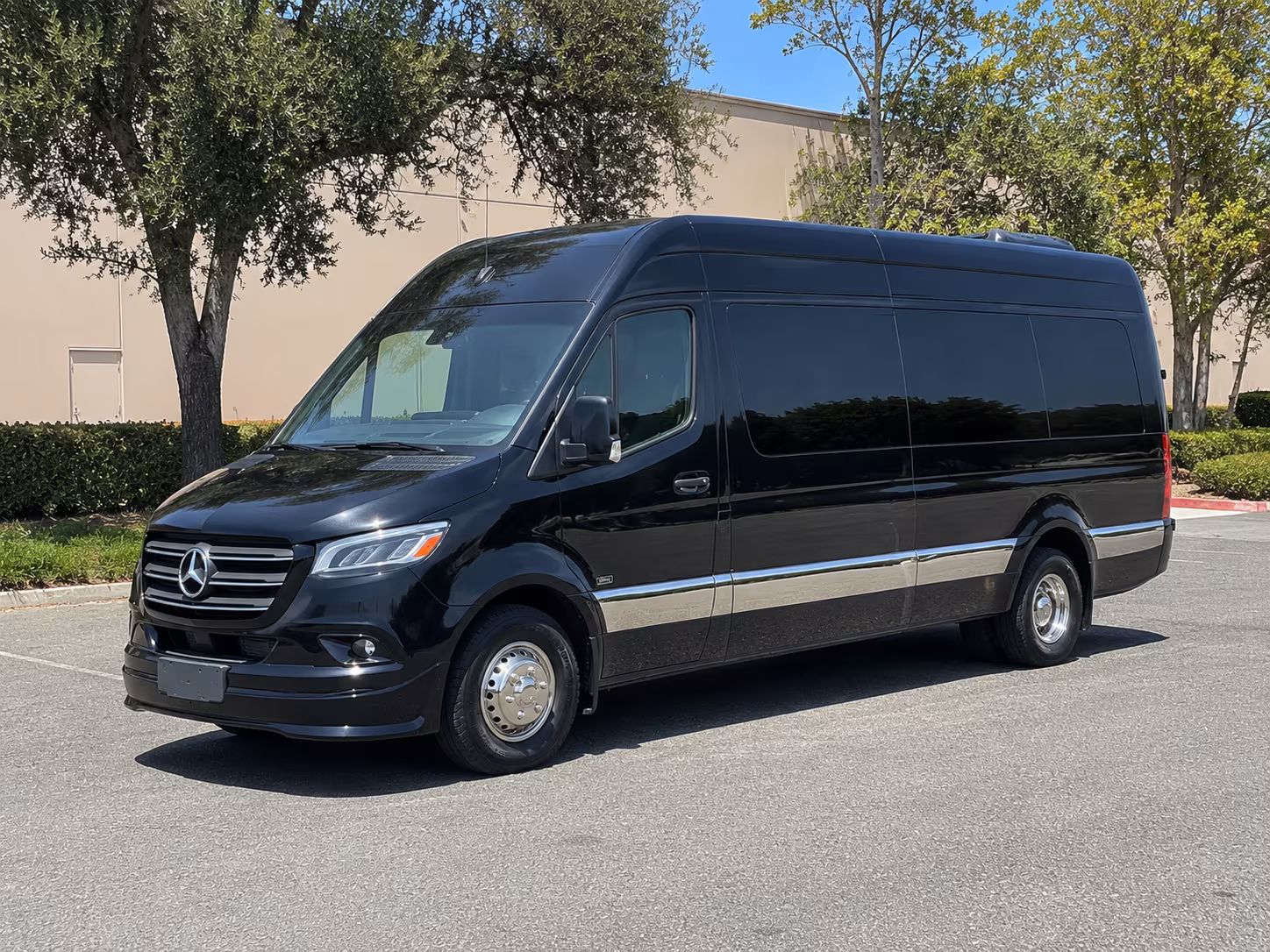 easily book transportation for your next private event 4