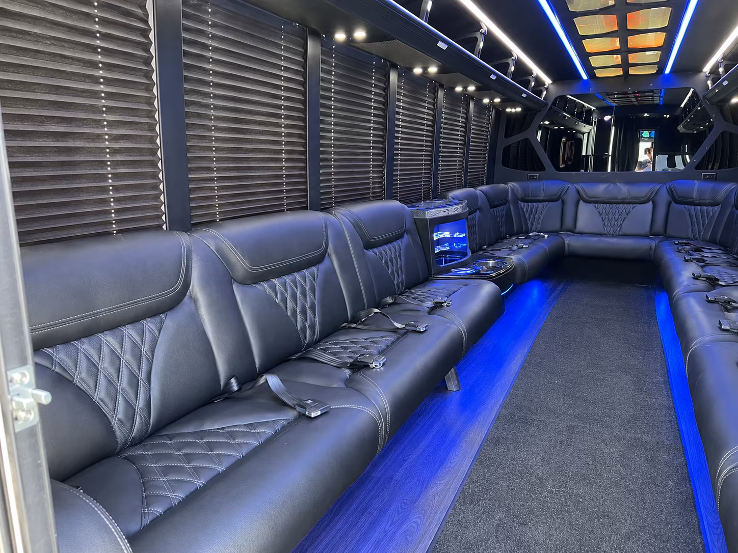 hawthorne holiday party bus rental