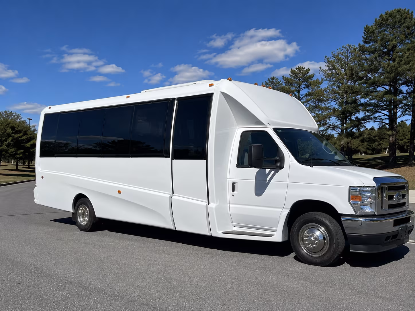 hawthorne kia forum hollywood party bus rental