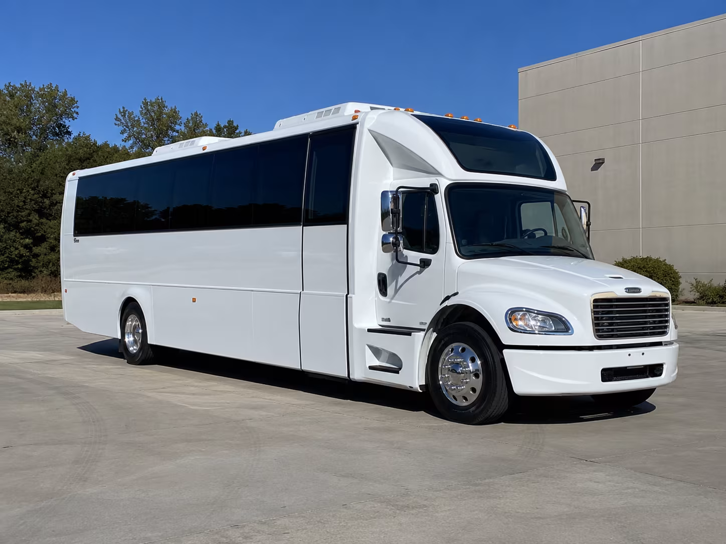 hawthorne party bus