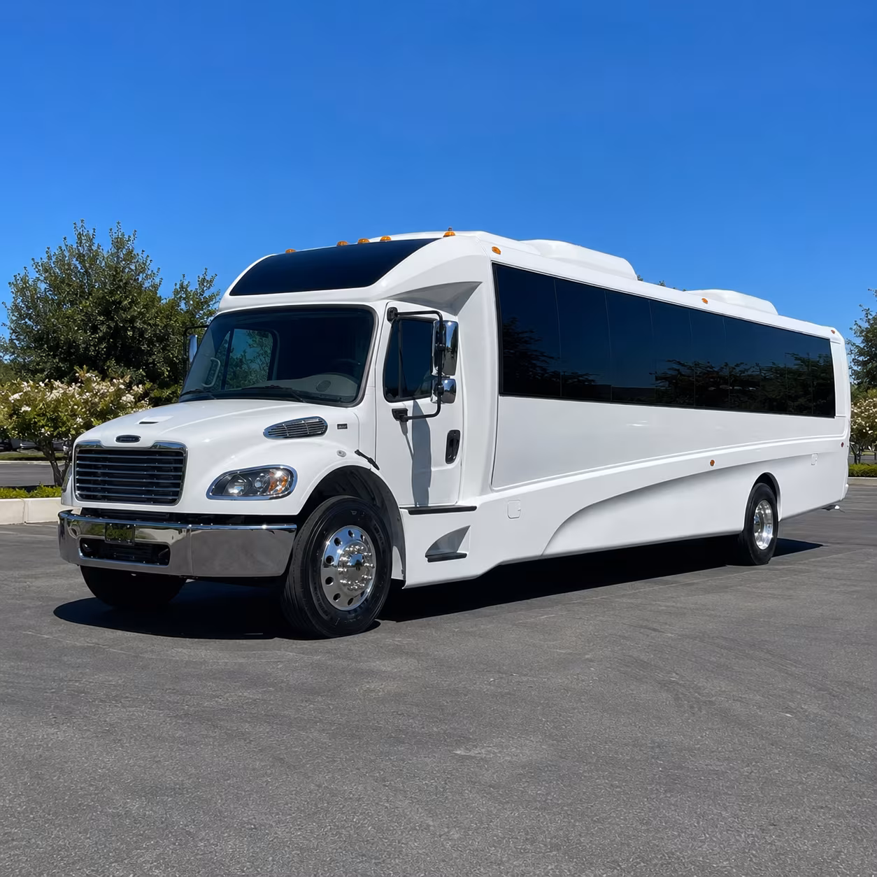 minibus rentals for lax airport transfers during convention season