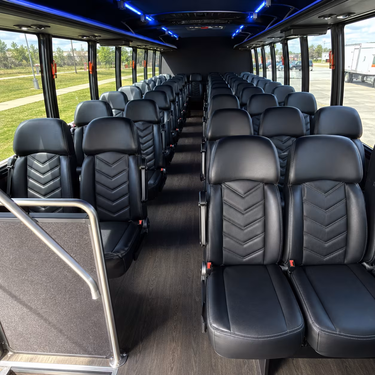 minibuses for hawthorne bridal party transportation on the wedding day